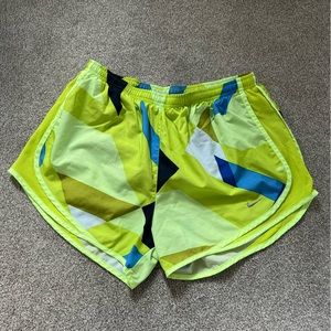 Nike Womens Tempo Shorts Size Large